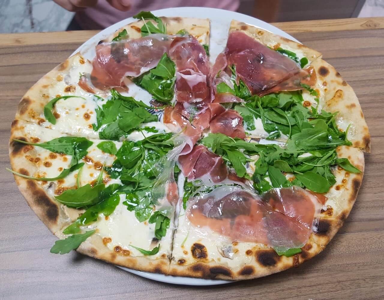 Pizza à la roquette